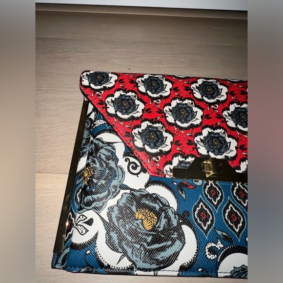 Aldo Patterned Chained wallet Clutch Crossbody Shoulder Handbag- PREOWNED - Picture 4 of 14